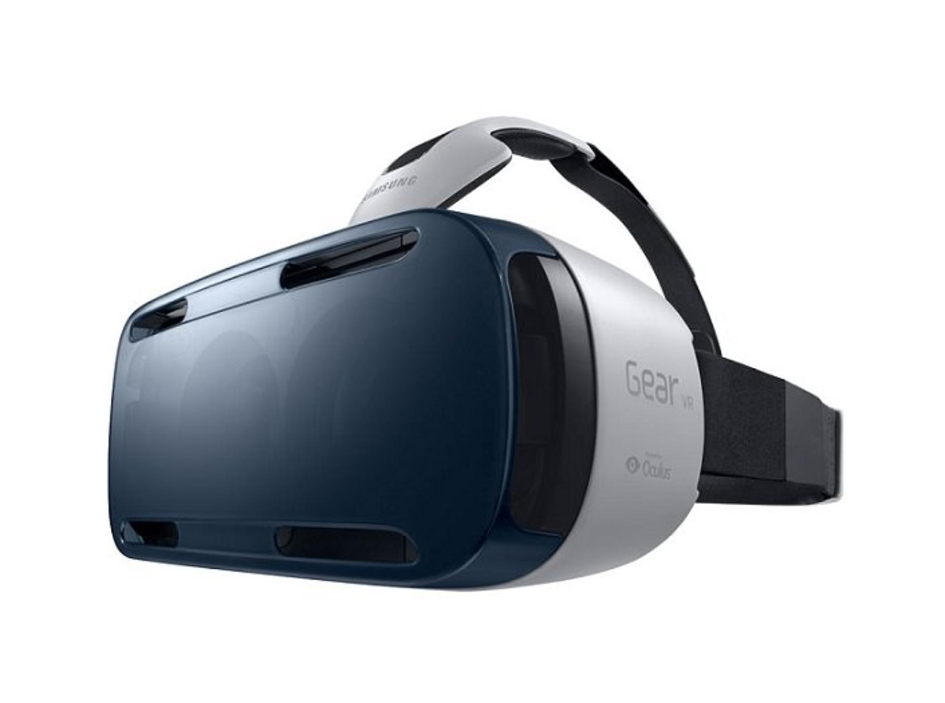 2014-11-1309663-galaxy-gear-vr
