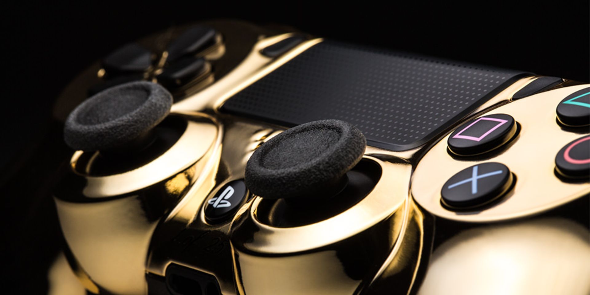 2015-01-ps4-gold-controller2