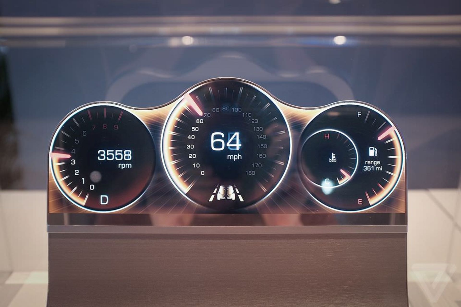2015-01-sharp-free-form-display-1