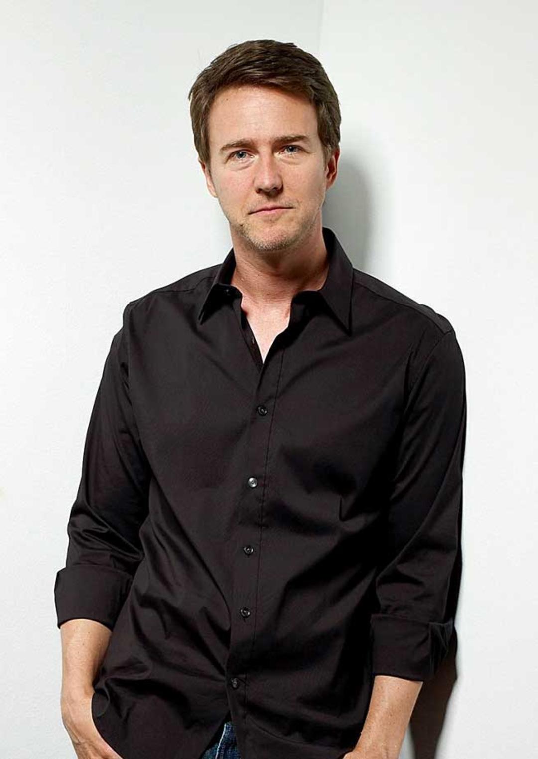 2015-01-supporting_actor_edward_dt
