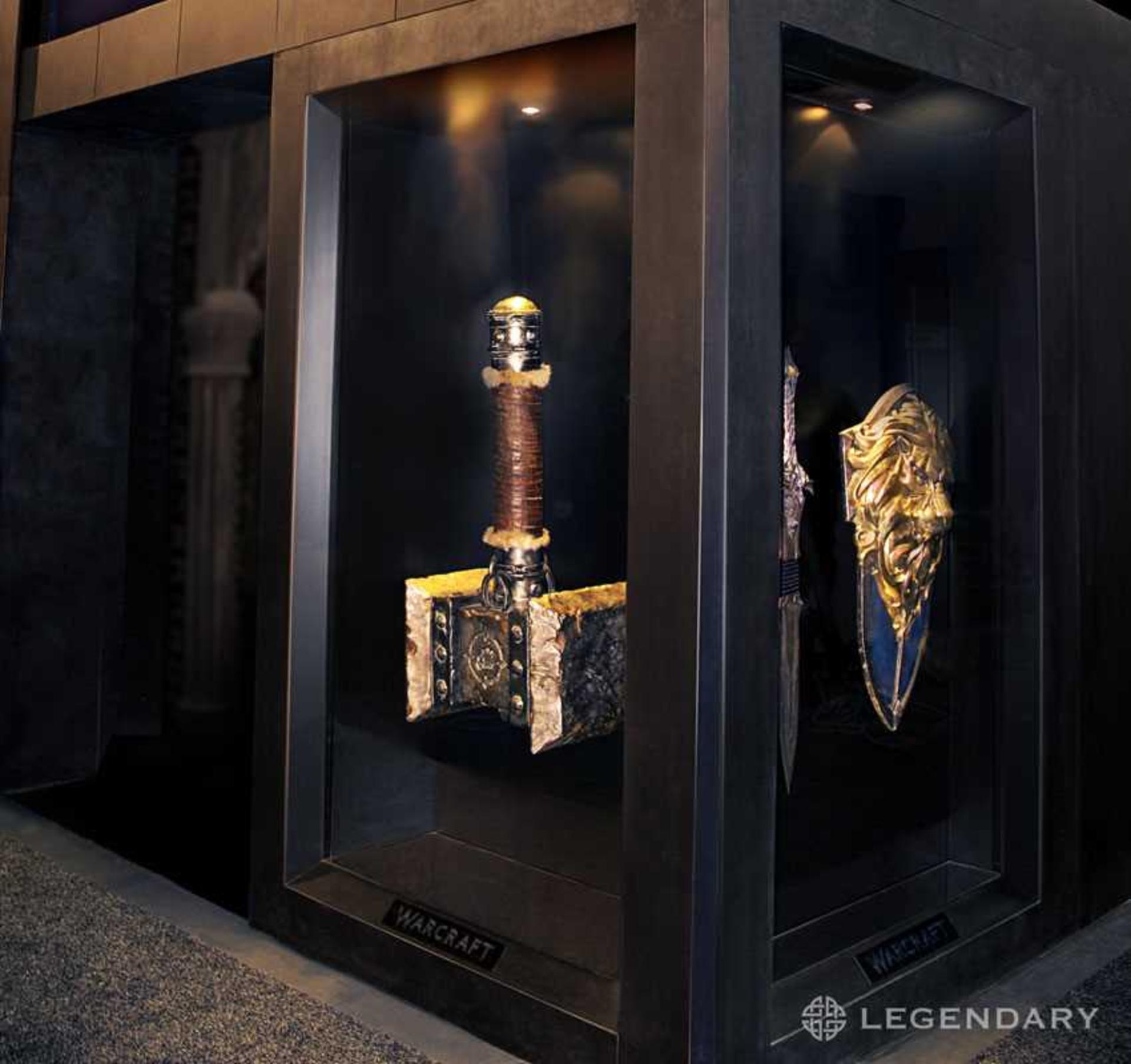 2015-02-warcraft-props-comiccon-4