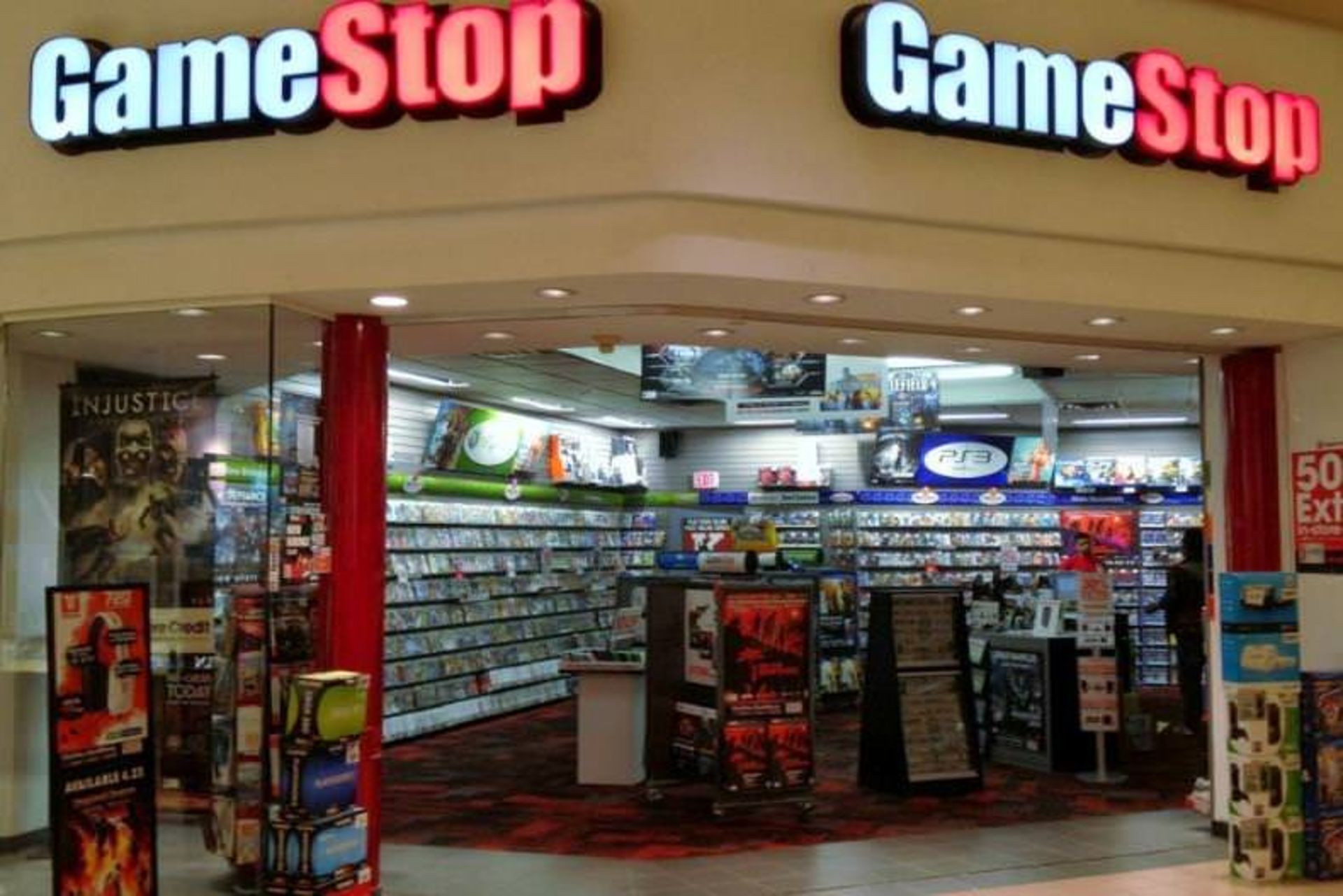 2015-03-gamestop-store