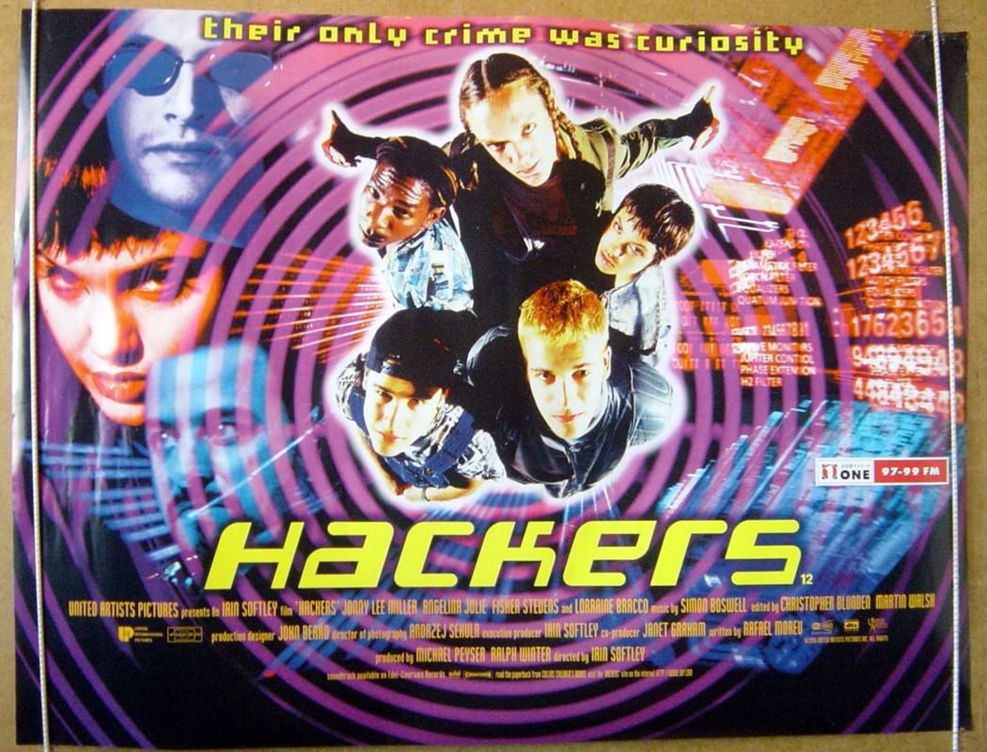 2015-03-r__hackers3