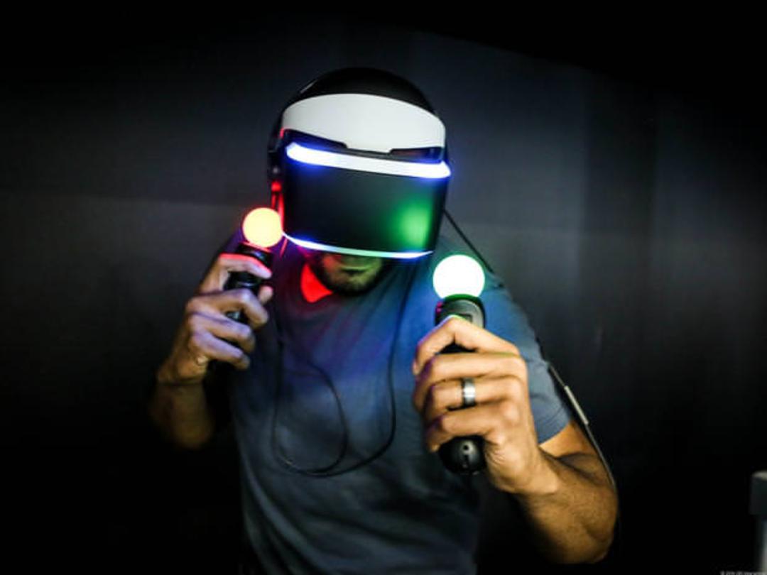 2015-03-sony_project_morpheus_35873300-2914-015