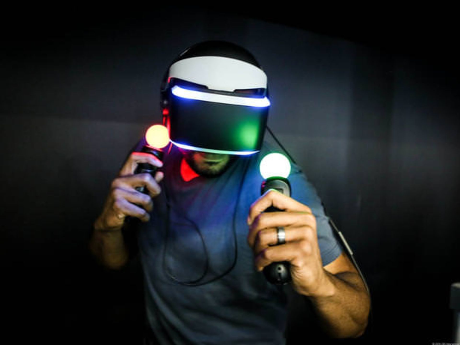 2015-03-sony_project_morpheus_35873300-2914-015