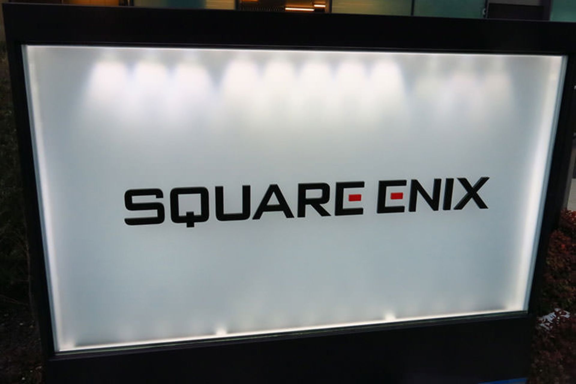 Squeare-Enix