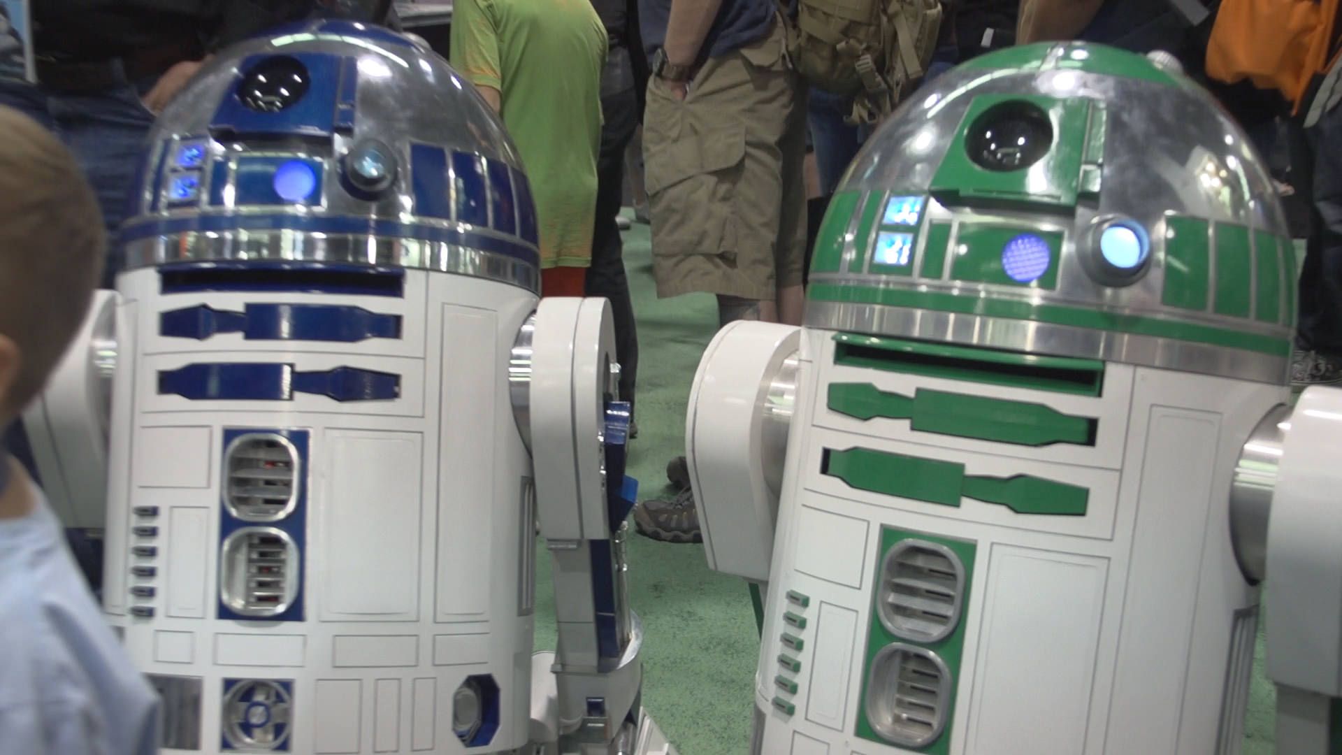 2015-04-2849788-blue_green_r2