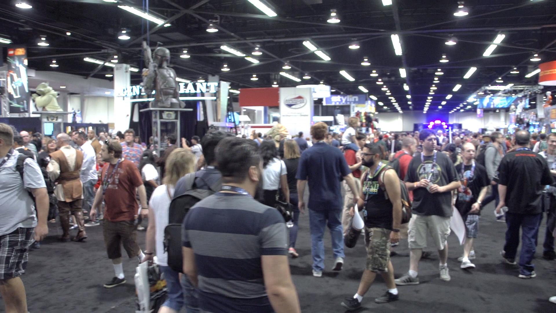2015-04-2849799-crowd_2
