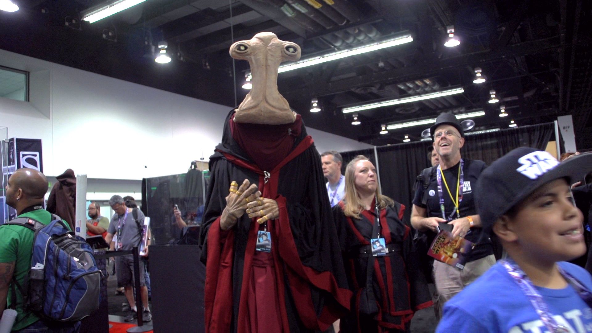 2015-04-2849838-hammerhead_full