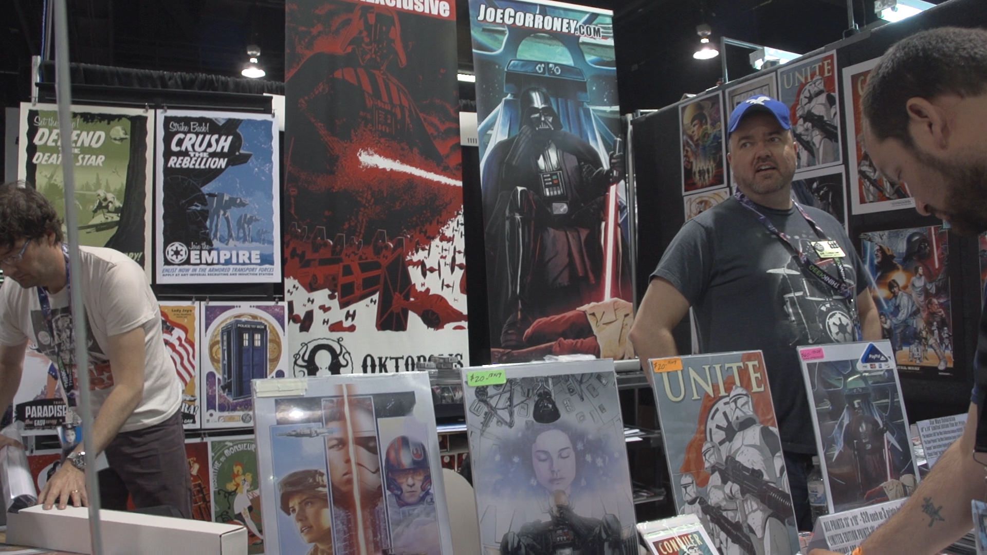 2015-04-2849864-sw_poster_stand