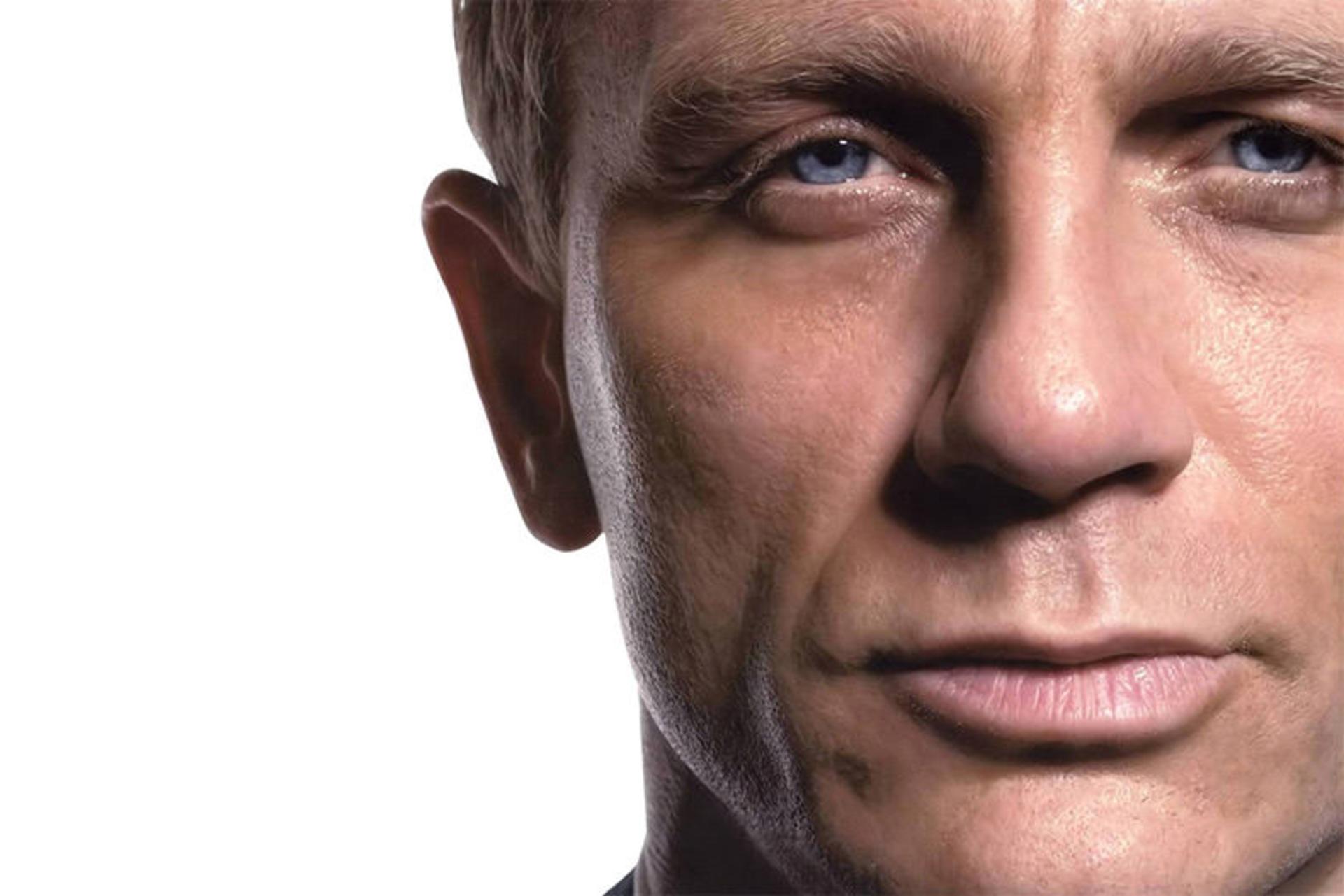 2015-04-daniel-craig1