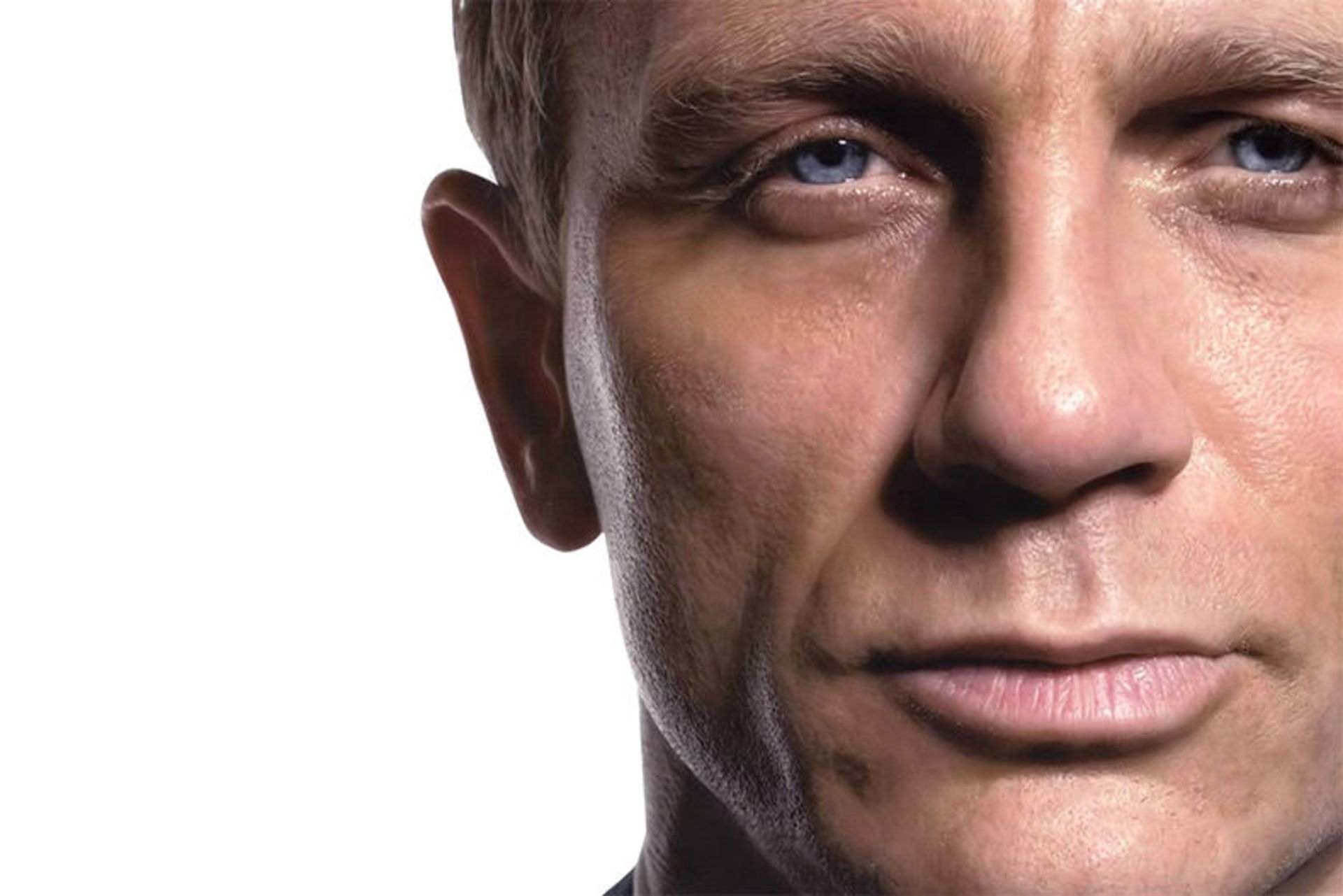 2015-04-daniel-craig1
