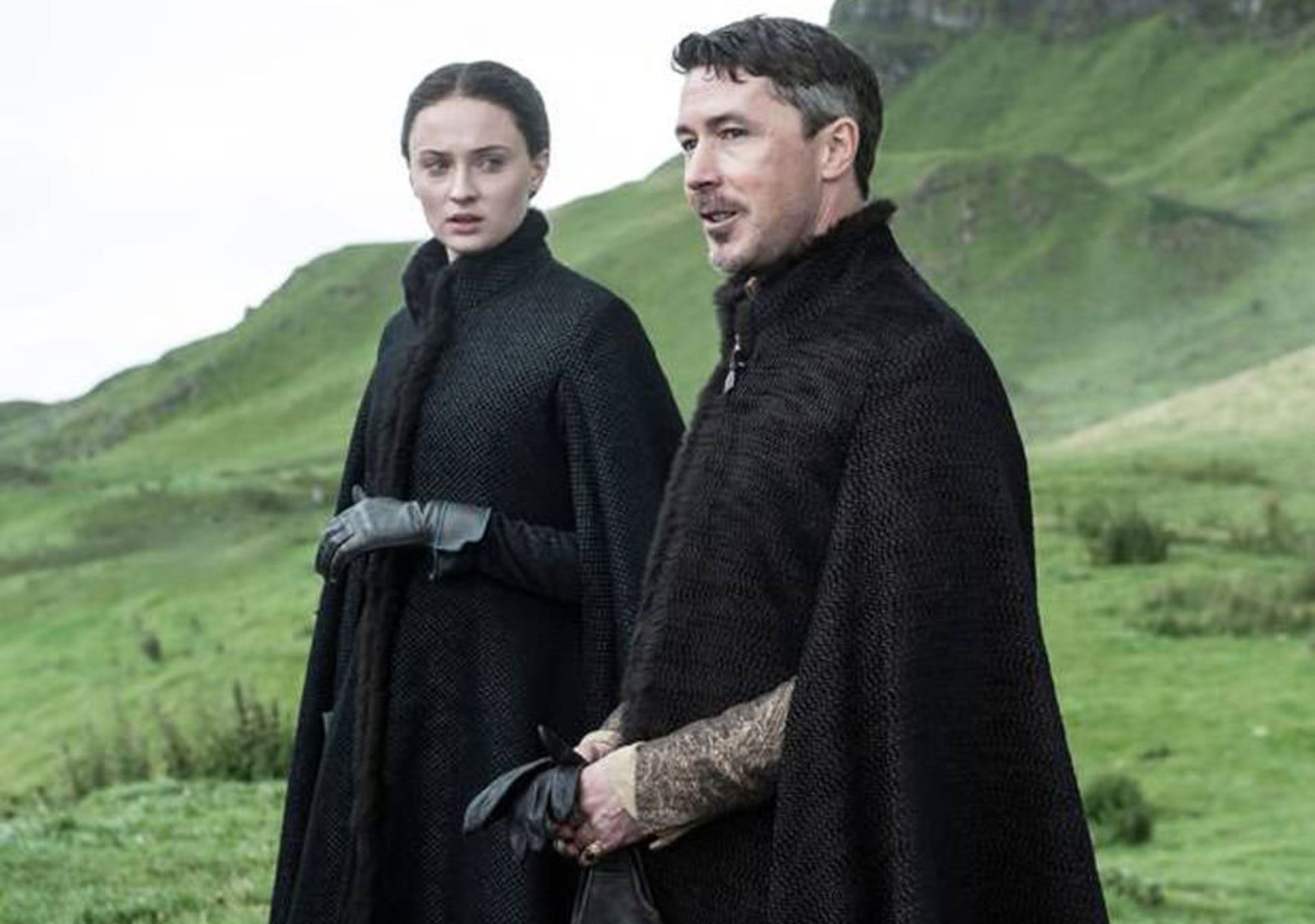 2015-04-game-of-thrones-season-5-littlefinger-sansa