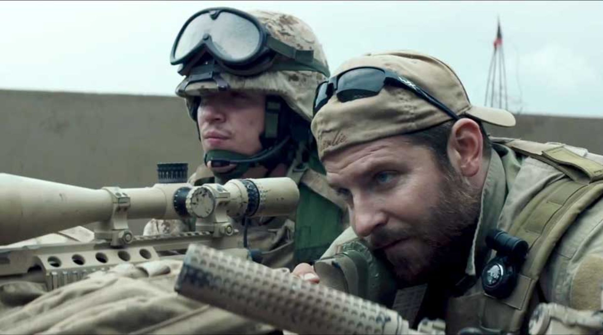 2015-05-american-sniper-movie-wallpaper-12