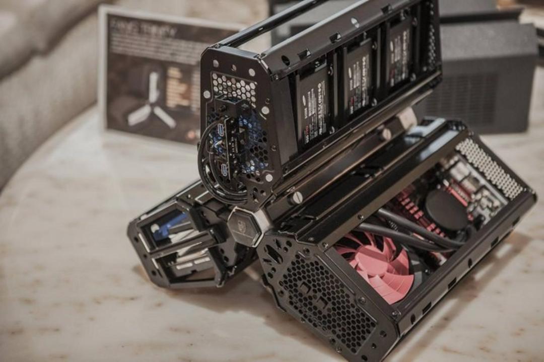 CyberPower-Fang-Trinity-gaming-PC-4