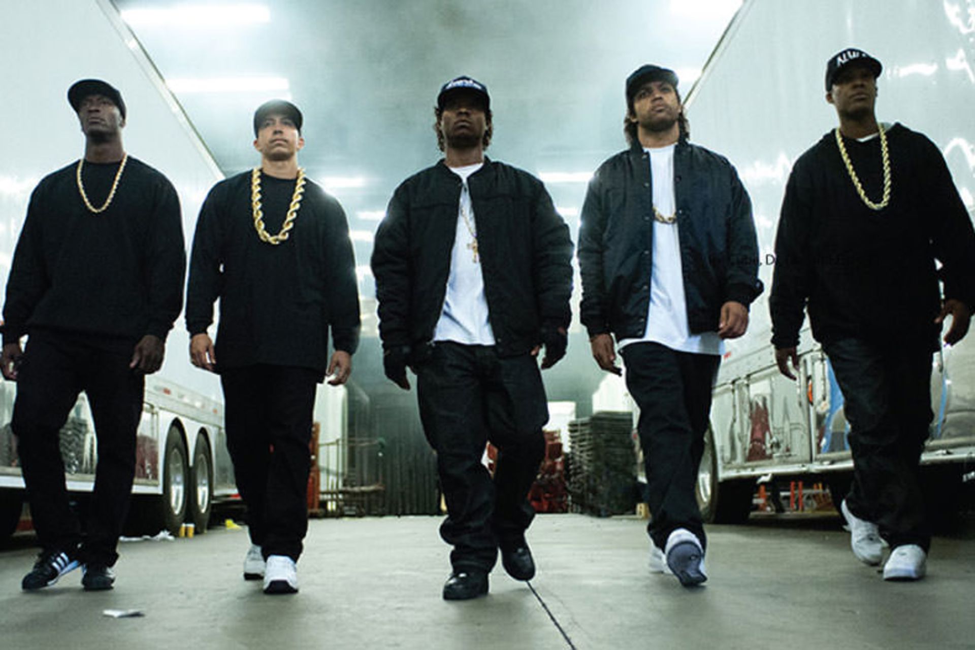2015-05-straightouttacompton