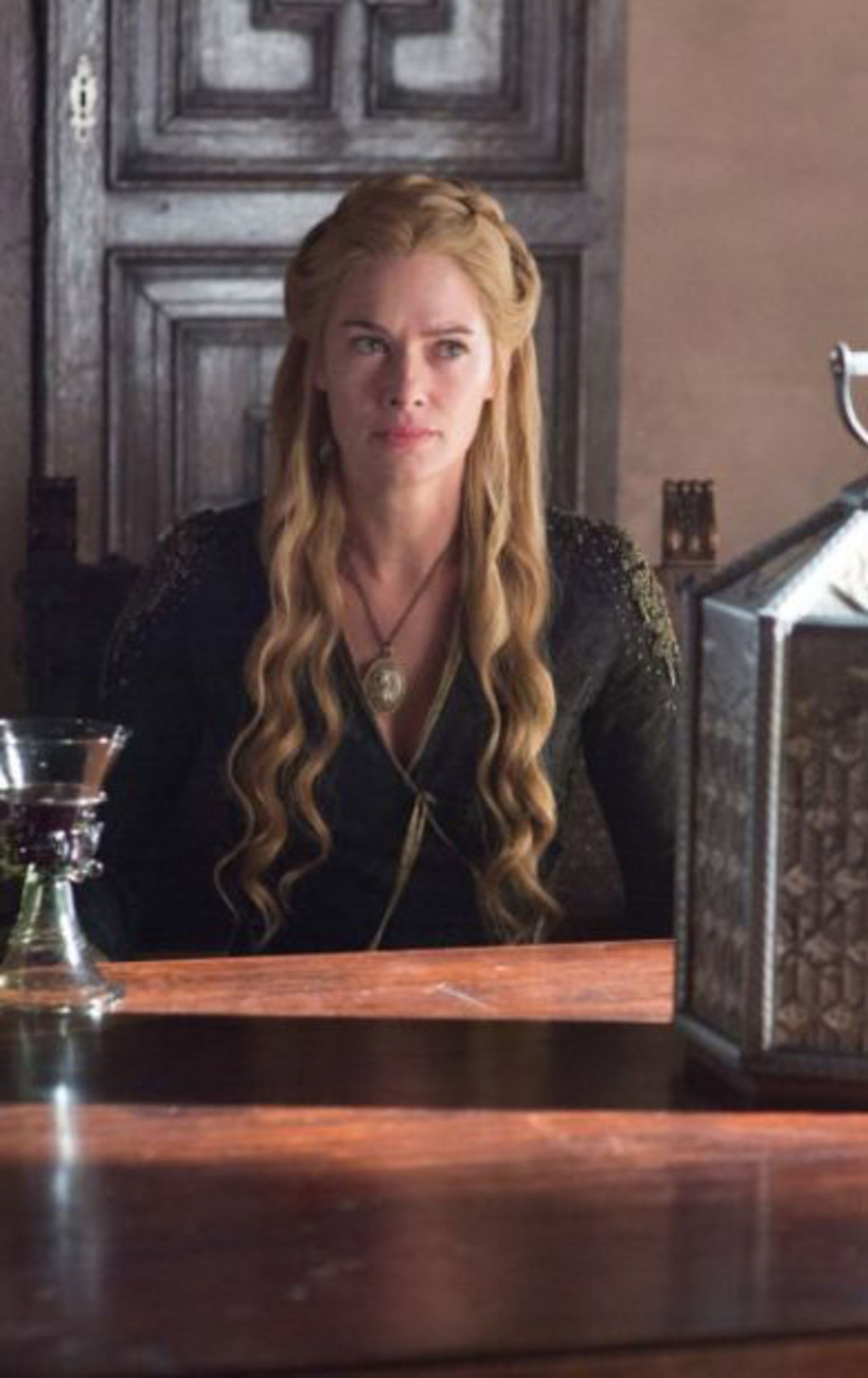 2015-06-cersei-lena-headey-game-of-thrones-hbo