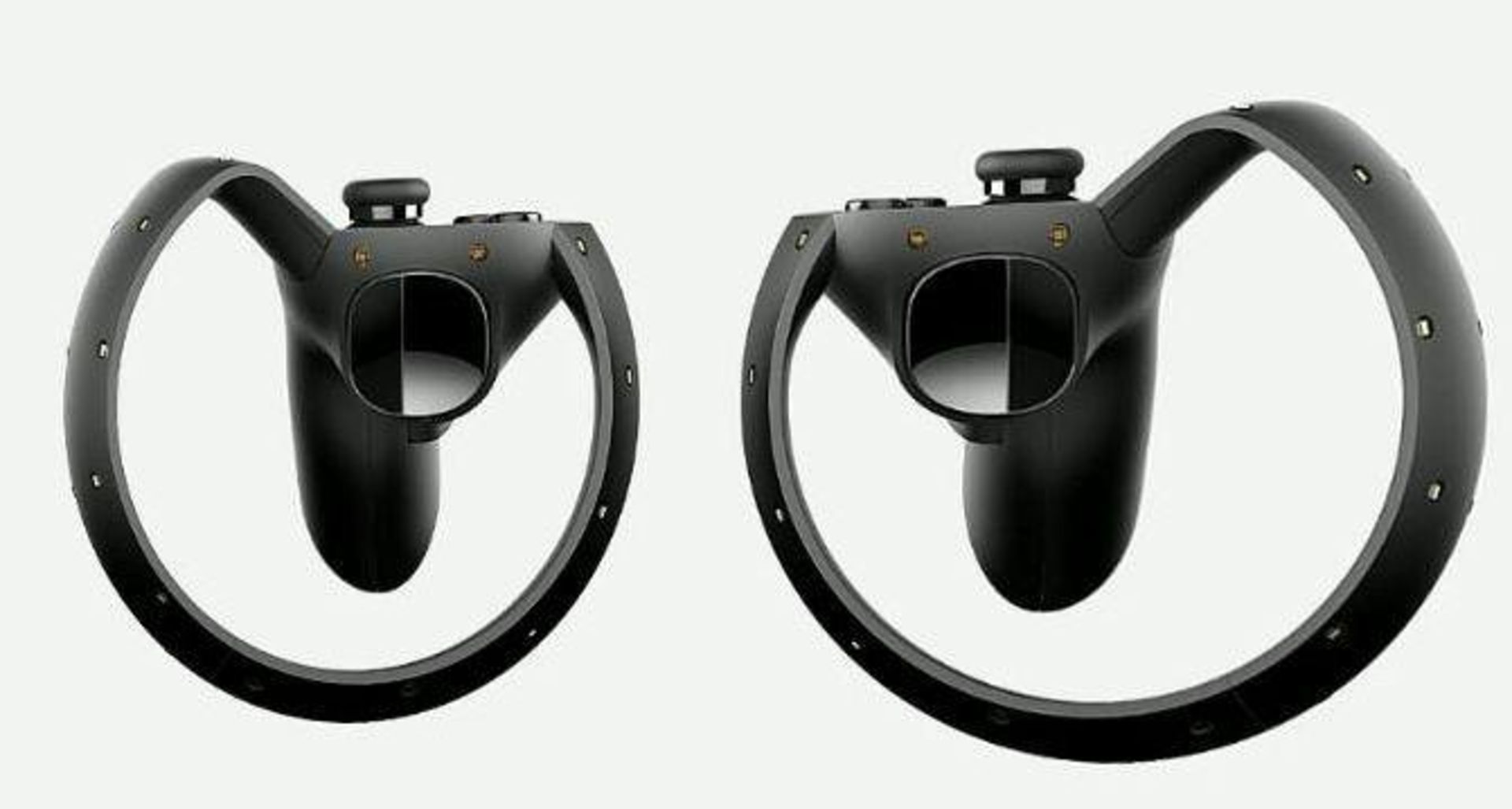 2015-06-oculus-touch_1