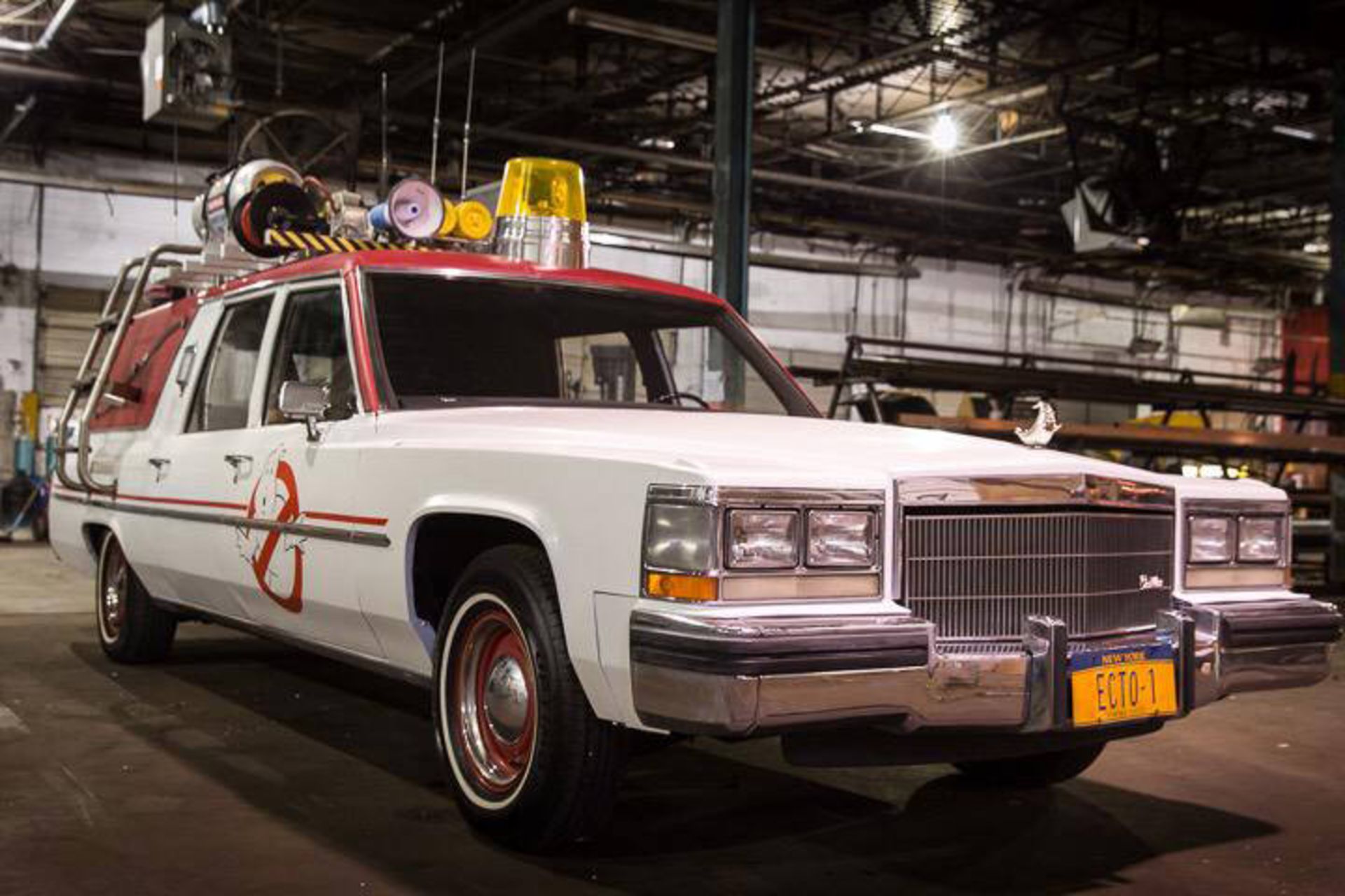 2015-07-ghostbusters-new-car-1