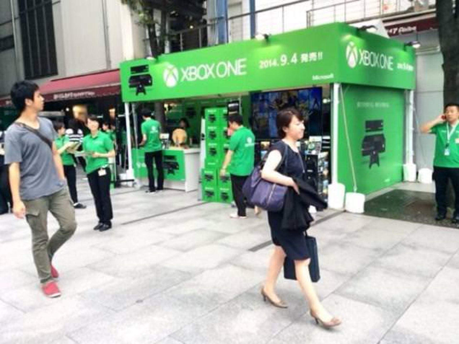 2015-07-xbox-japan-2