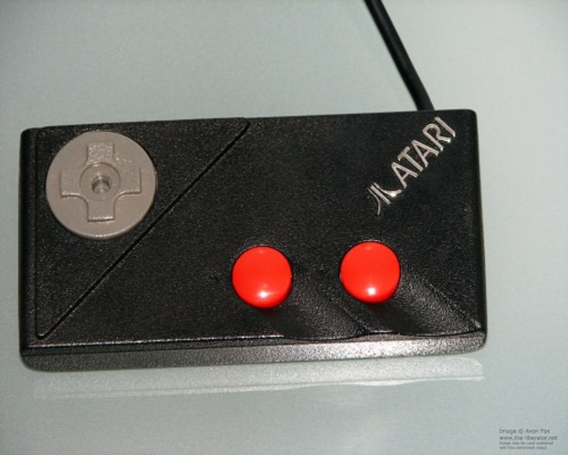 2015-08-atari-7800-joypad-001