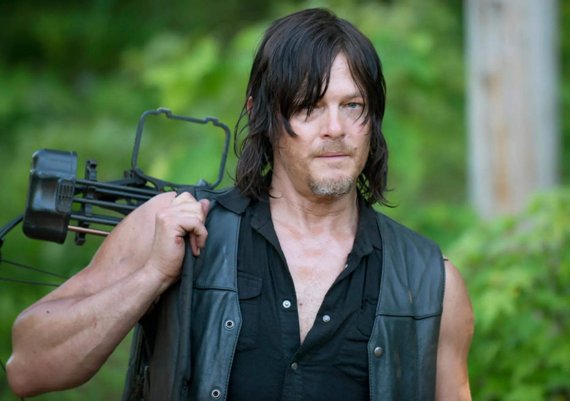 2015-08-the-walking-dead-episode-601-sneak-daryl-reedus-935