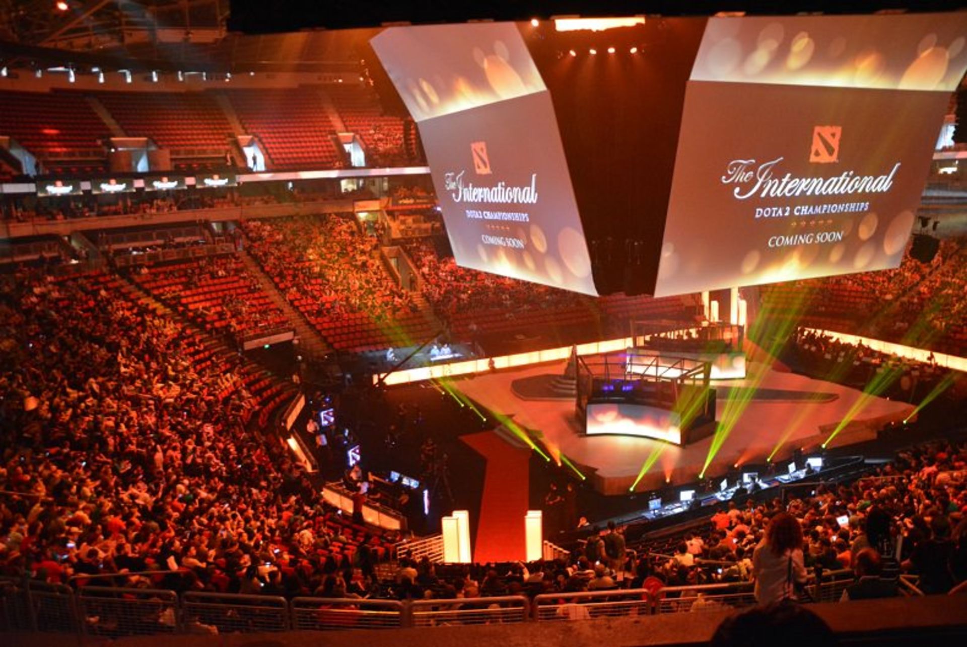 2015-08-ti5-main-event-11
