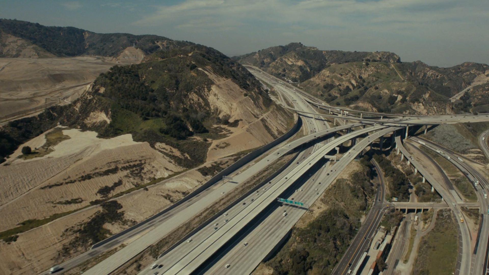 2015-08-true_detective_intersections.0