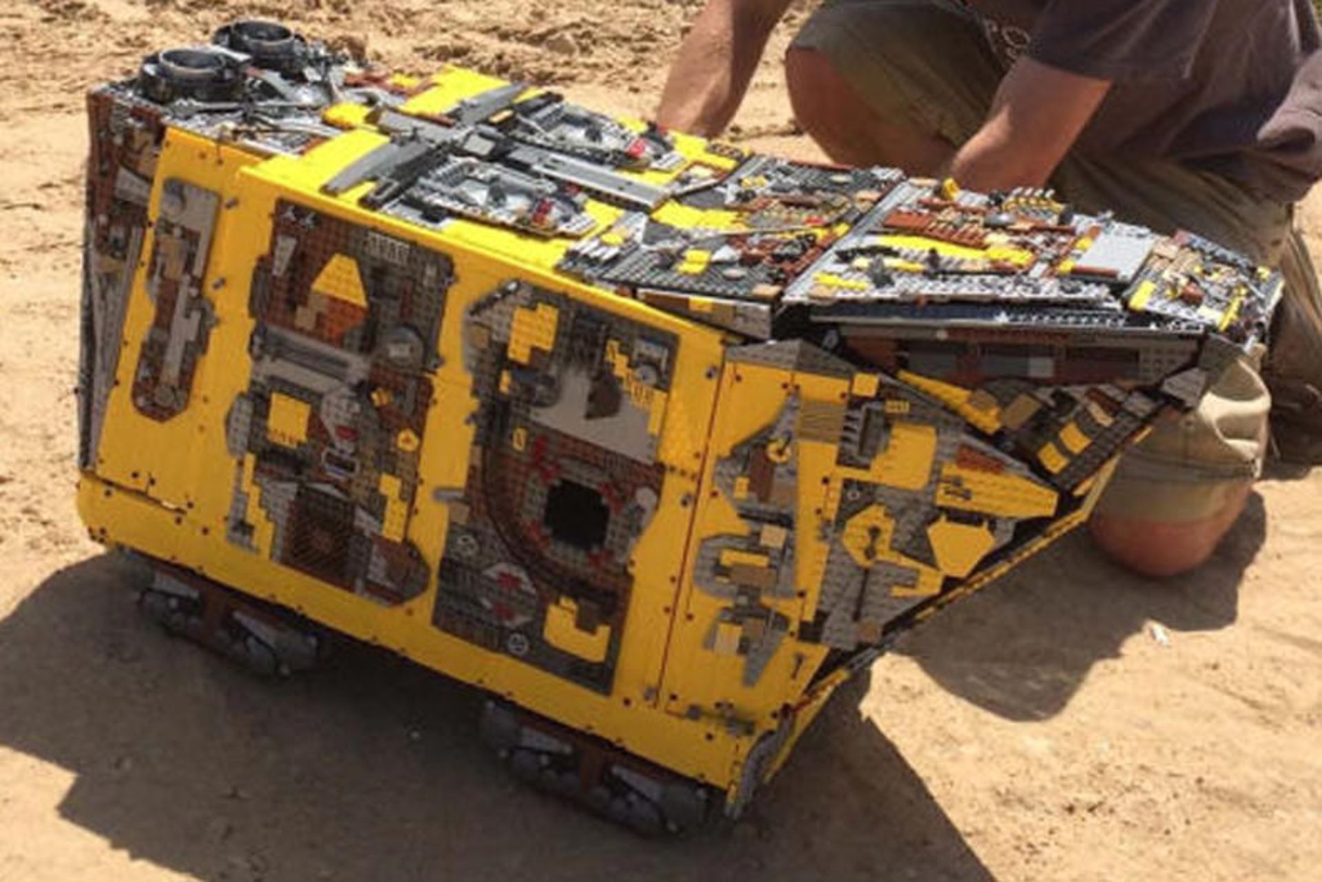 Lego Sandcrawler