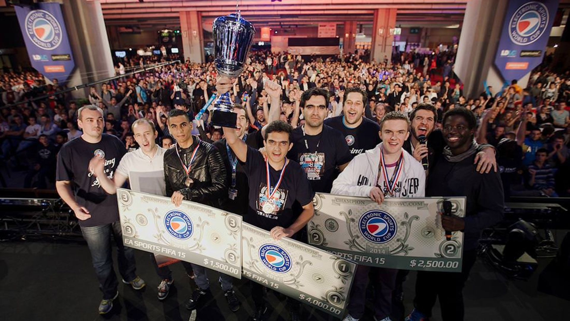 2015-09-eswc-2014-fifa