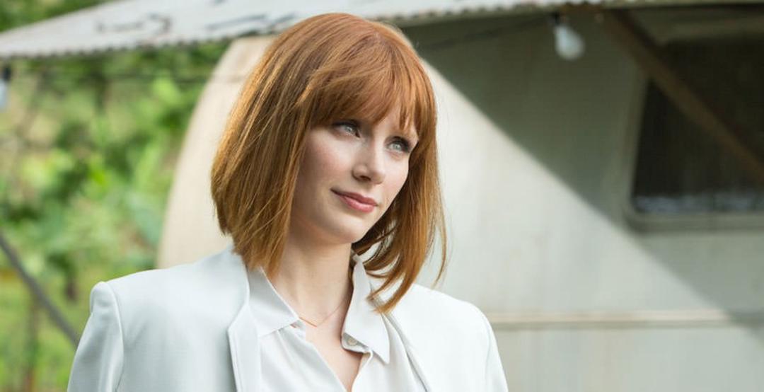 2015-09-jurassic-world-claire-dearing
