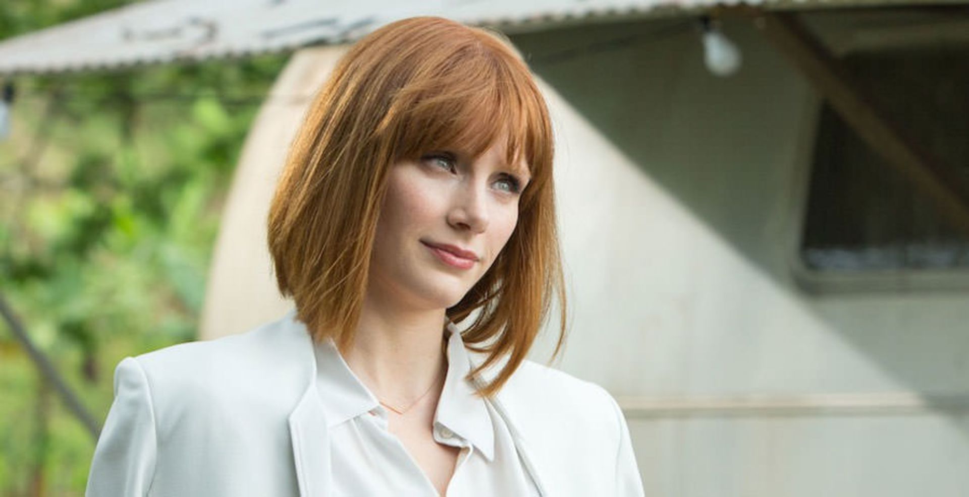 2015-09-jurassic-world-claire-dearing