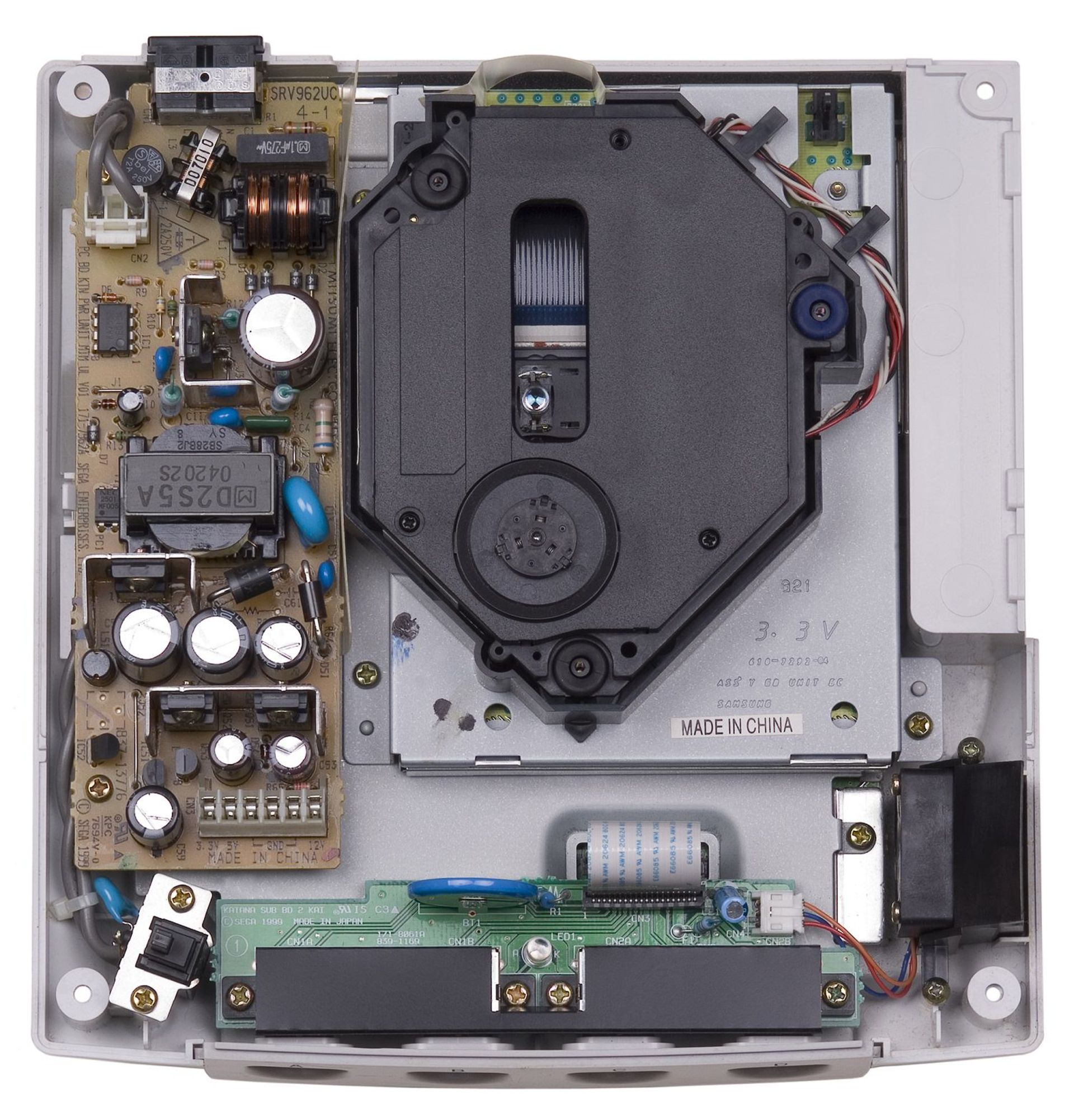 2015-09-sega-dreamcast-internals