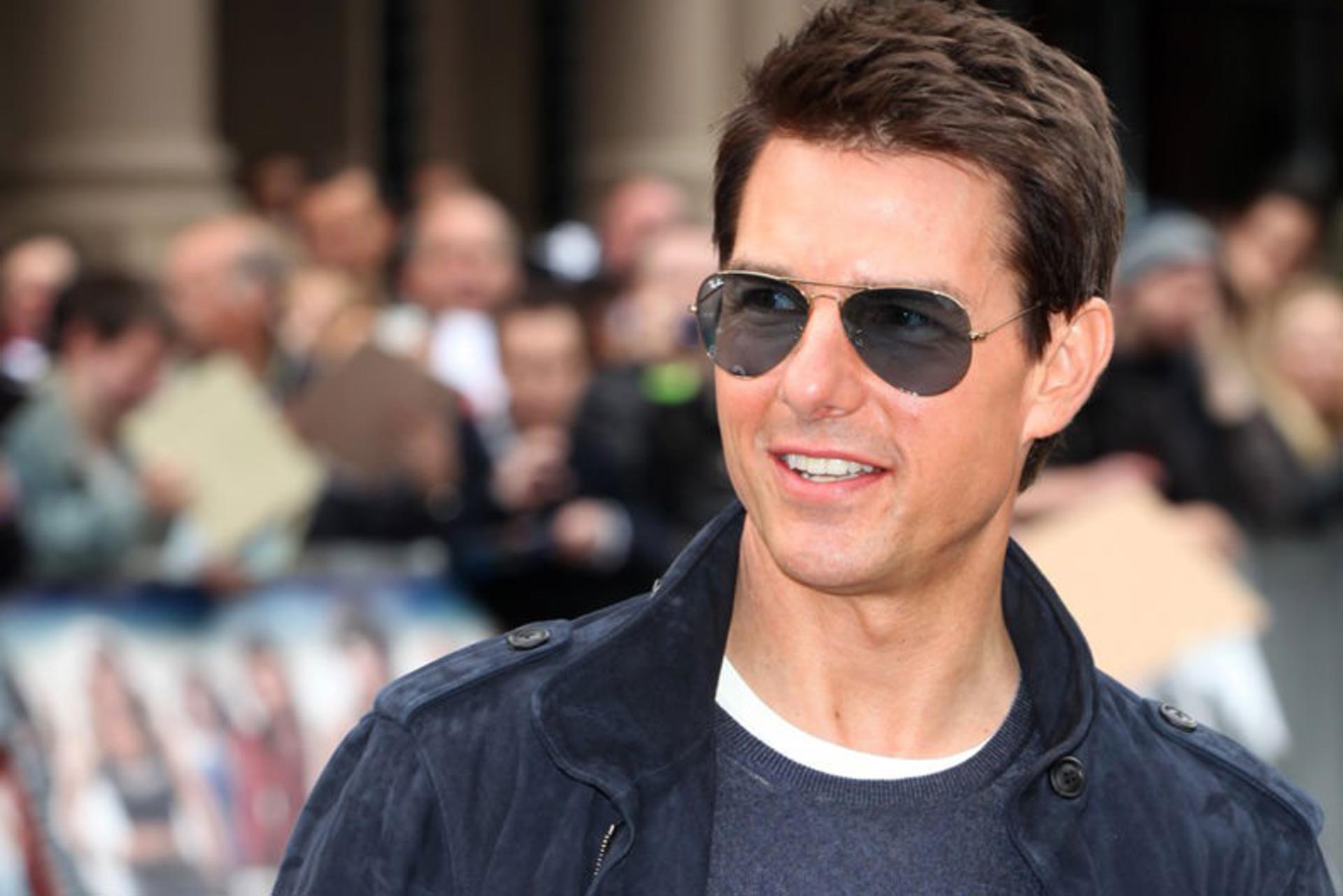 2015-09-tom-cruise
