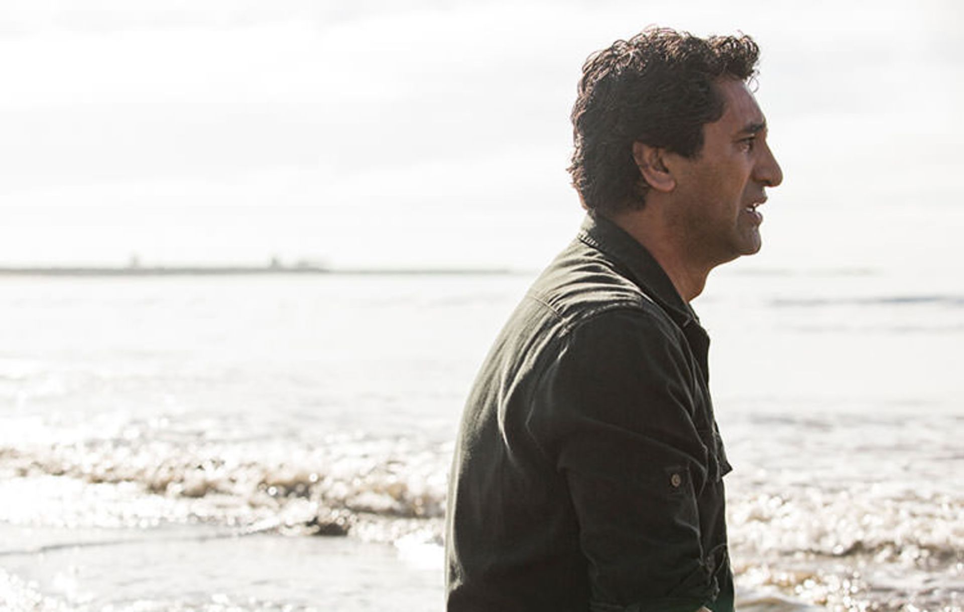 2015-10-fear-the-walking-dead-episode-106-travis-curtis-935