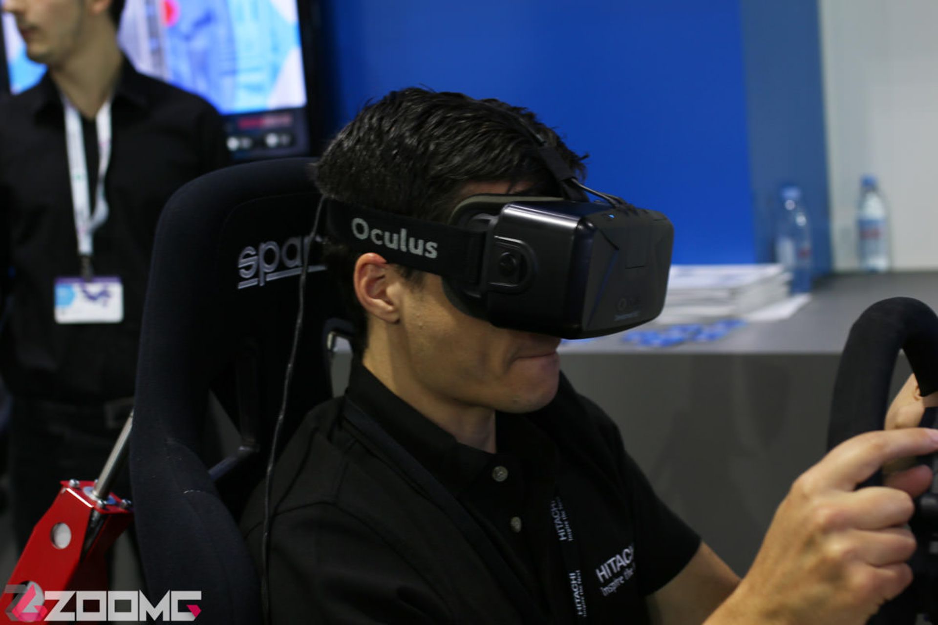 2015-10-oculus-rift-zoomg-first-look-4