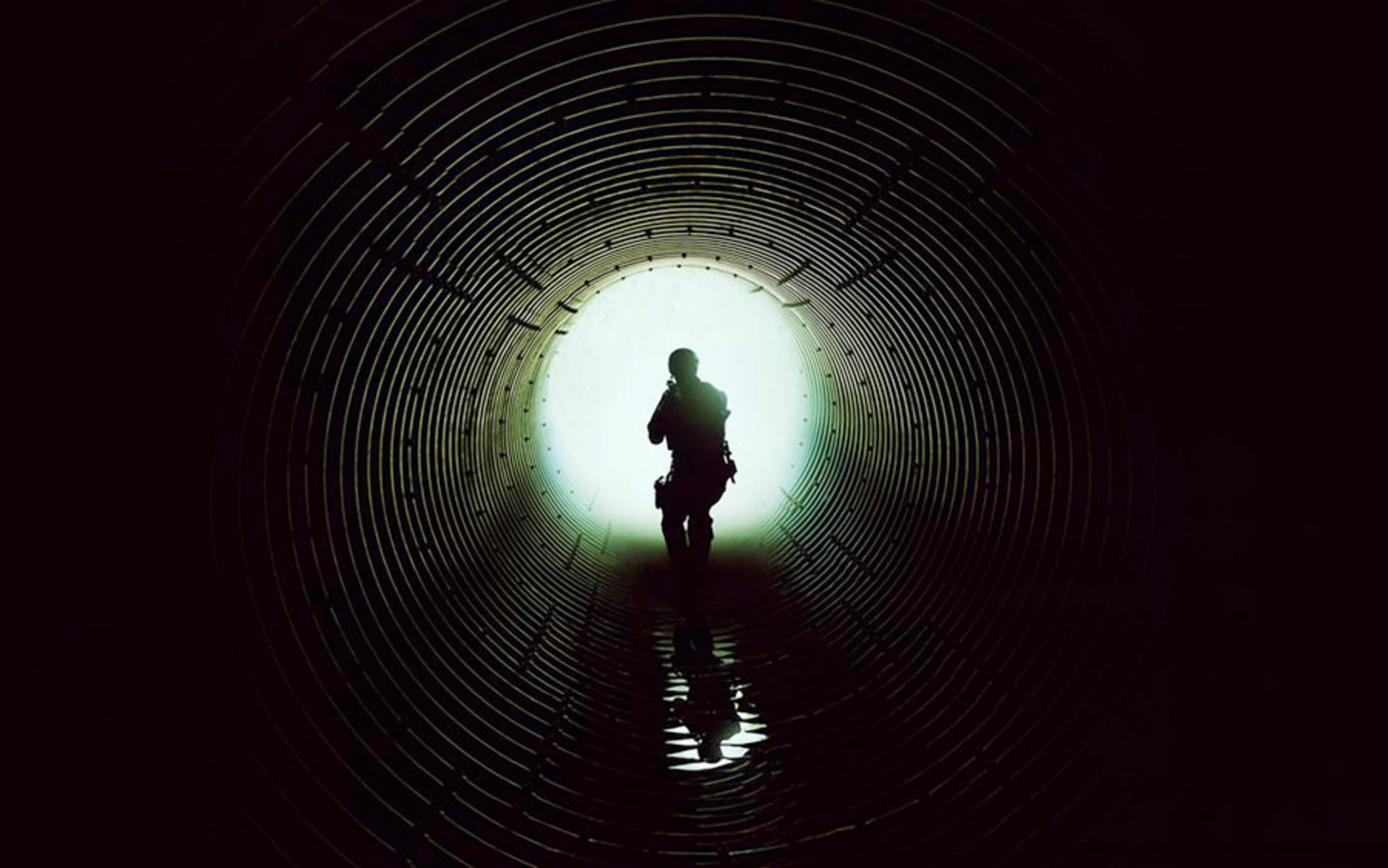 2015-10-sicario-2015-movie-poster-wallpaper