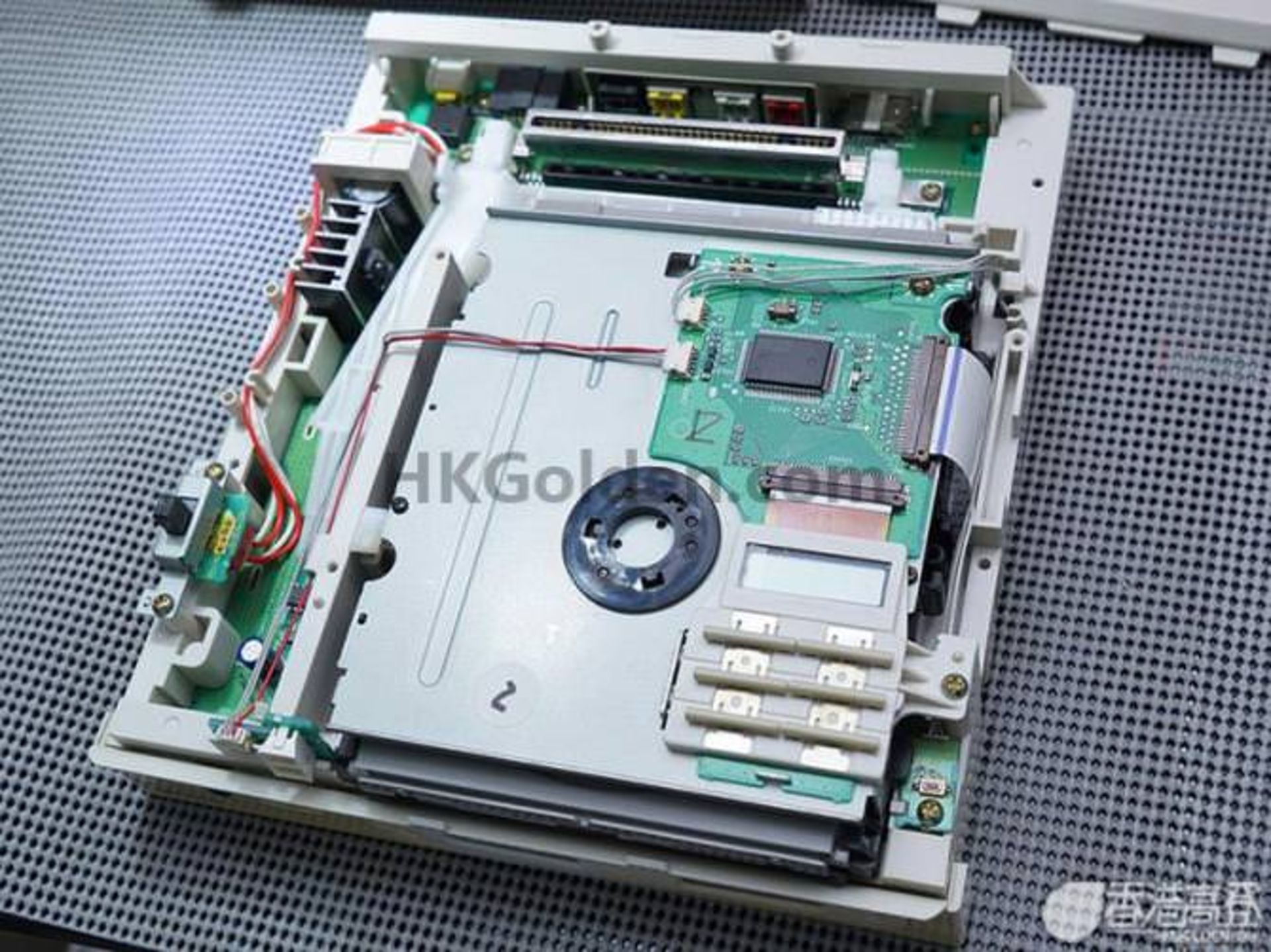 2015-11-2454-snes-cd-inside