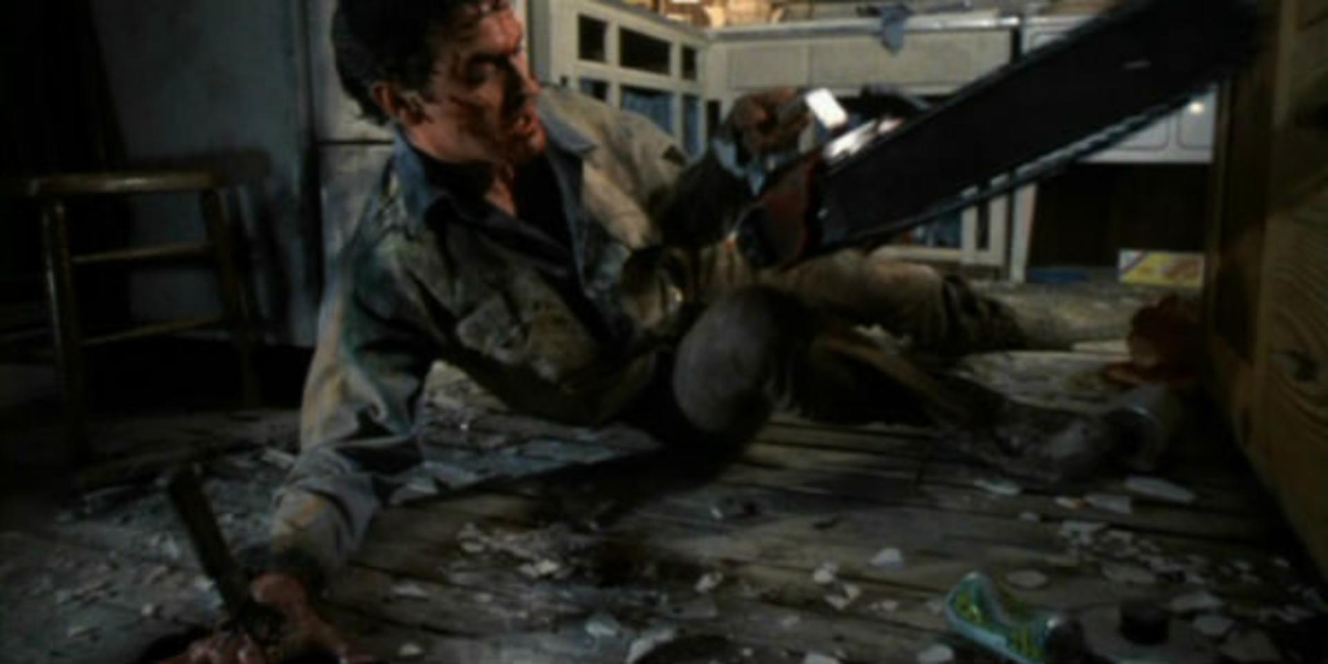 2015-11-evil-dead-2-ash-cuts-his-hand-off