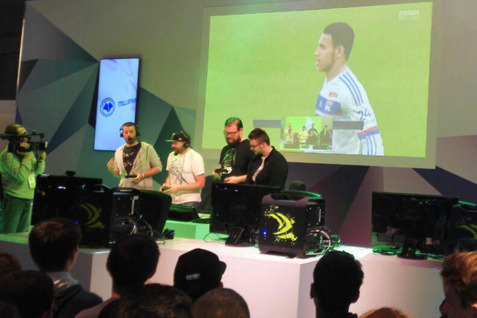 2015-11-fifa-16-eswc