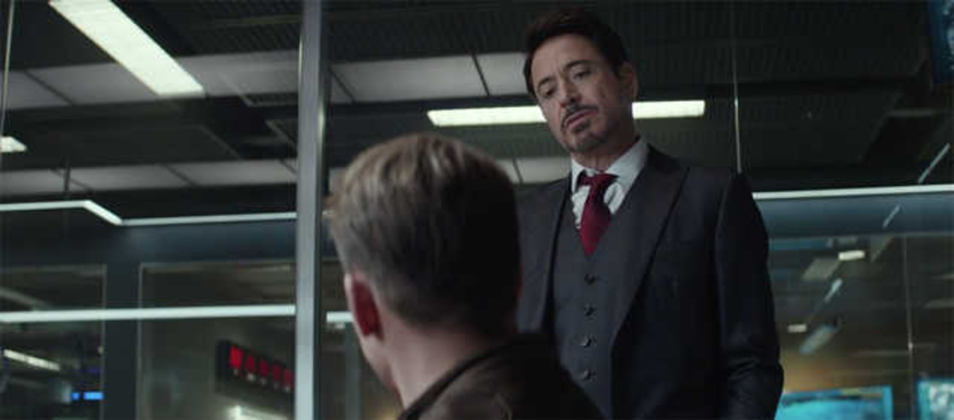 2015-11-tony-stark