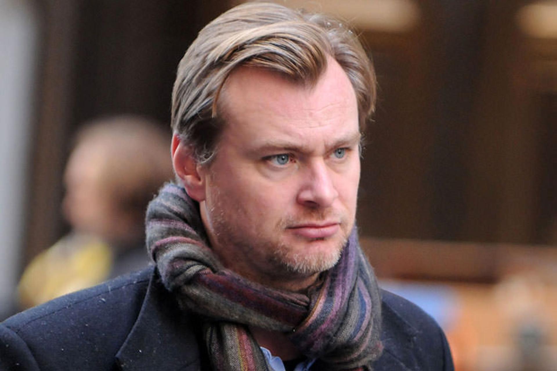 2015-12-christopher_nolan_horizontal_a_l