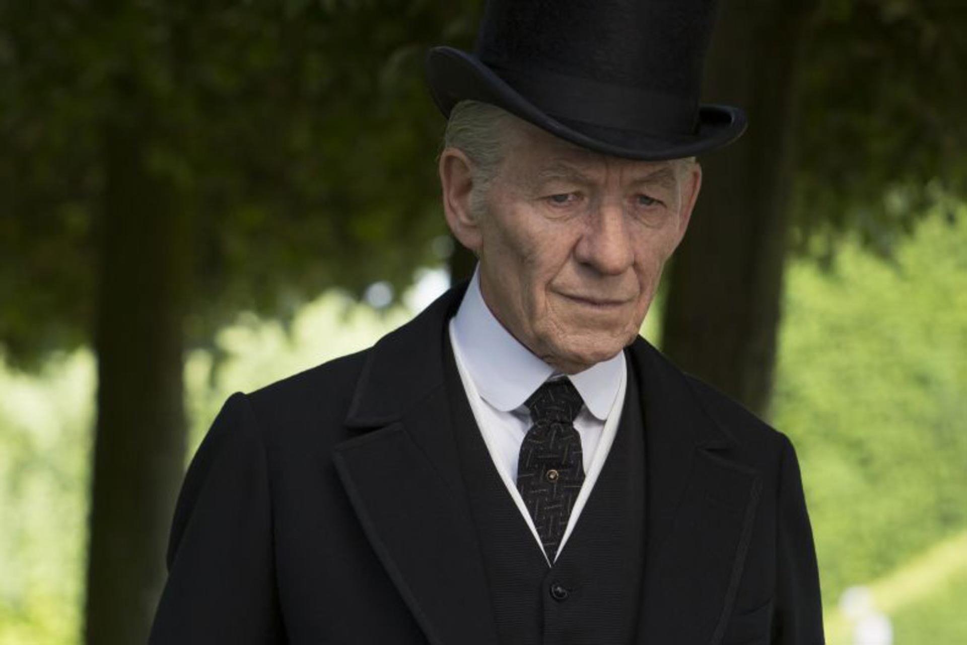 2015-12-mr-holmes-poster-3