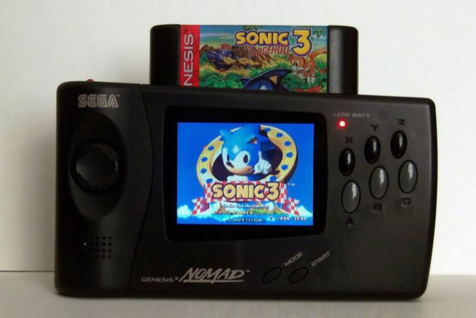 2015-12-sega-nomad