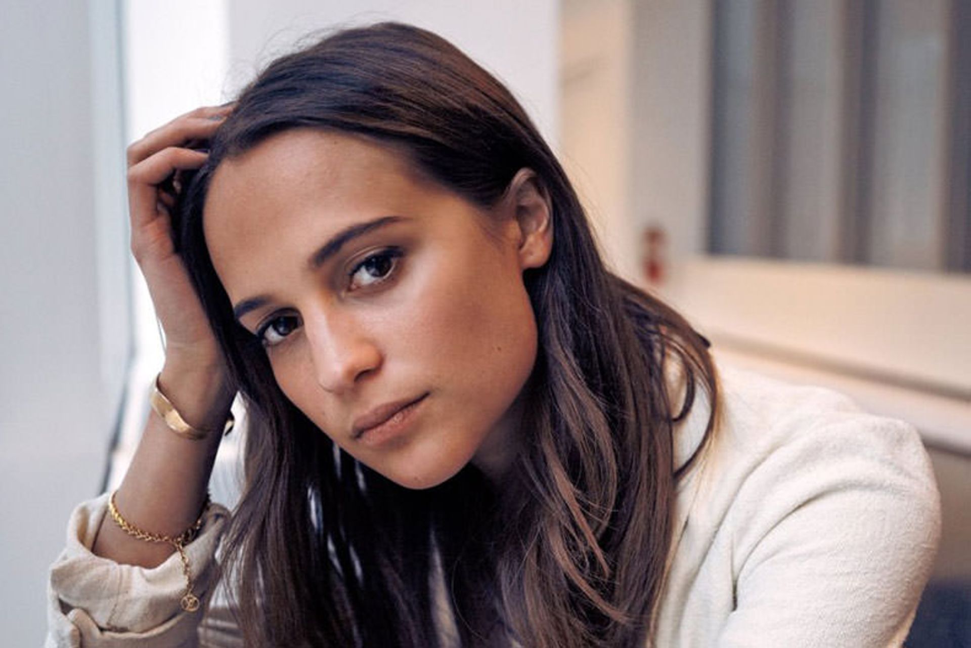 2016-01-alicia-vikander