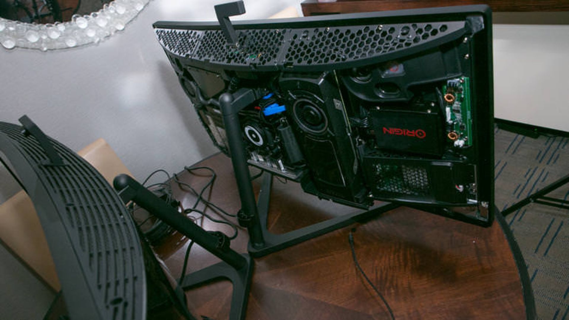 2016-01-cnet-origin-omni-003