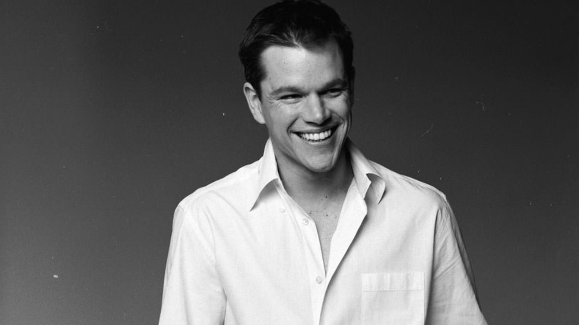 2016-02-dasing_look_of_matt_damon_popular_american_film_actor_with_smile_wallpaper