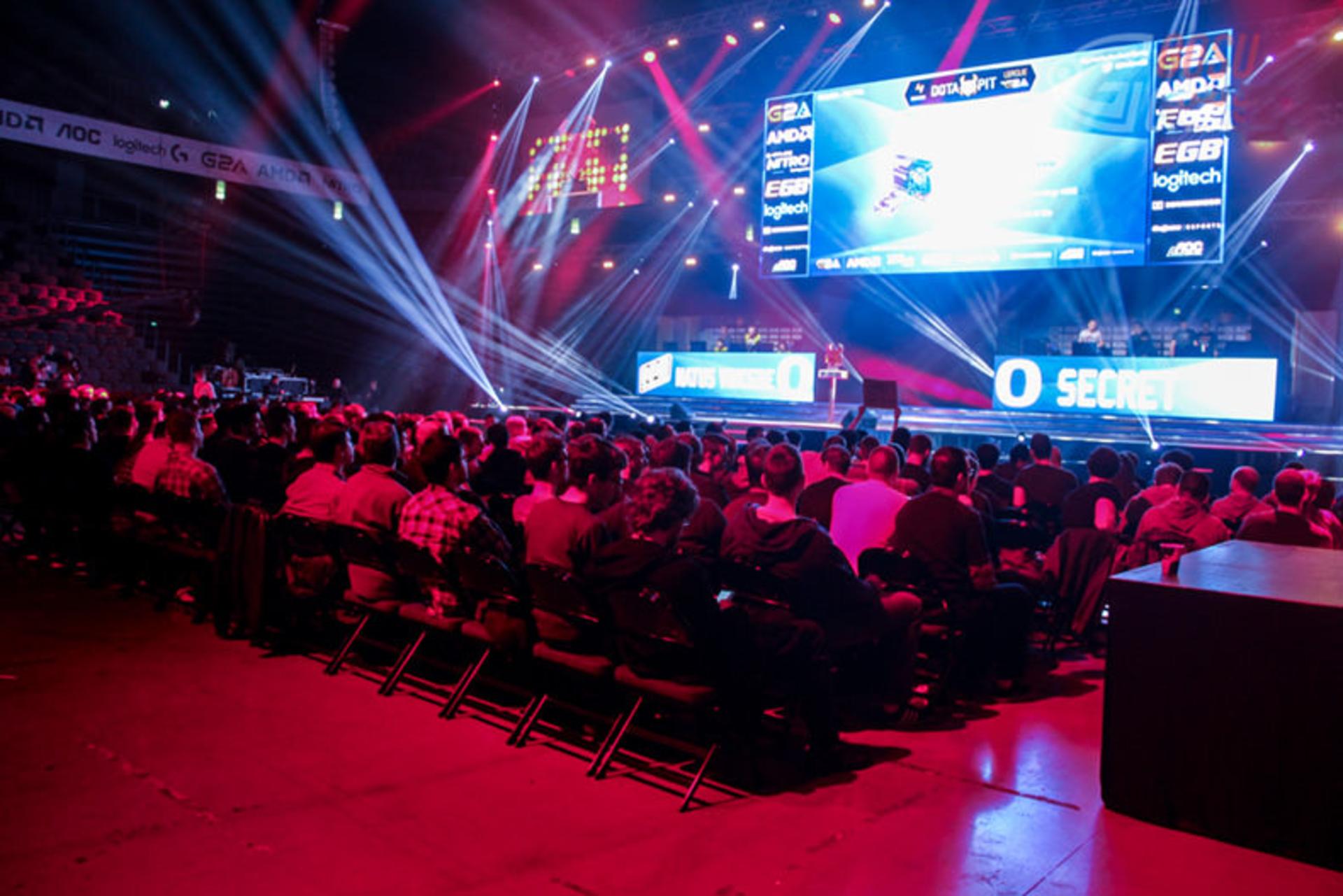 2016-03-dota-2-pit-tournament-picture-zoomg-6
