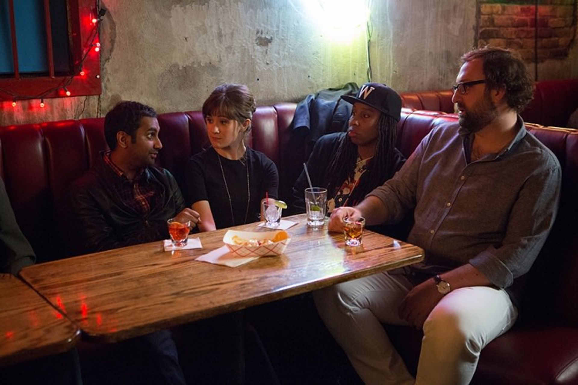 2016-03-masterofnone_review_article4