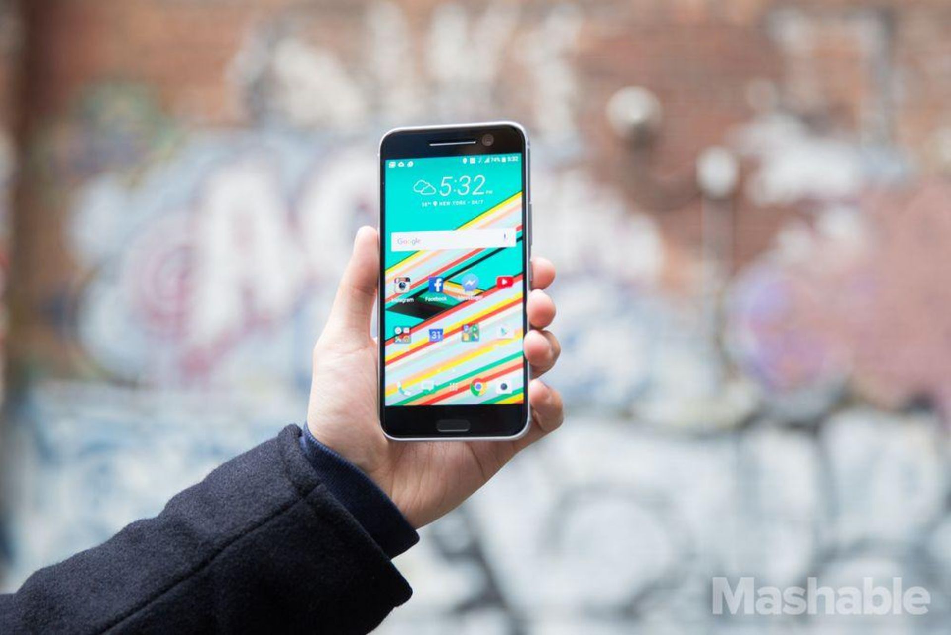 HTC از HTC 10 رونمایی کرد